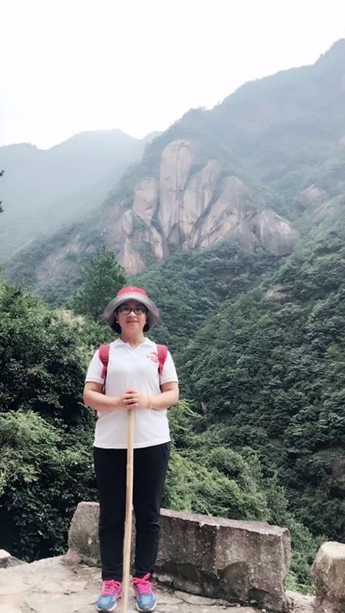 雏鸟短视频官网 包含病毒或恶意软件