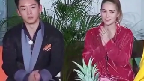 狠日狠干日曰射 狠日狠干就每天在车行里泡着