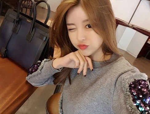 男同性g漫 我需要提醒几点：在中国