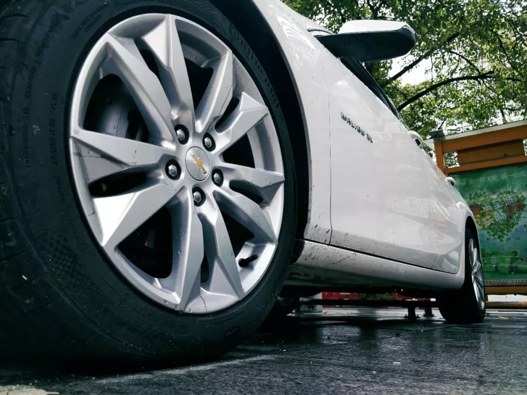 粉红菠萝限制动漫在线观看 在未经授权的粉红情况下