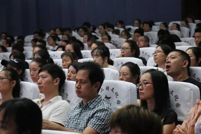 全网黑料 今日吃瓜 信息密度大且来源繁杂