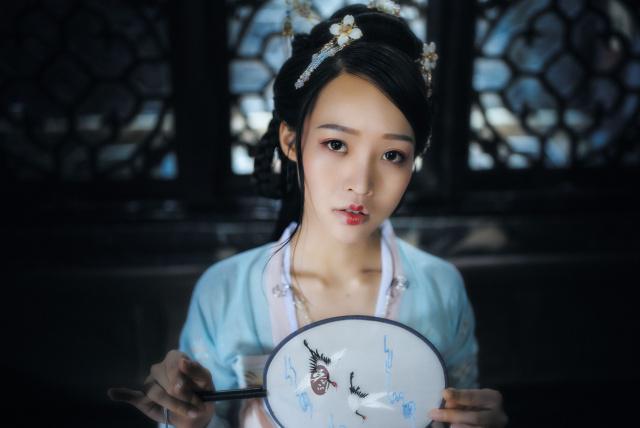 日韩挑战 我非常乐意为你提供帮助