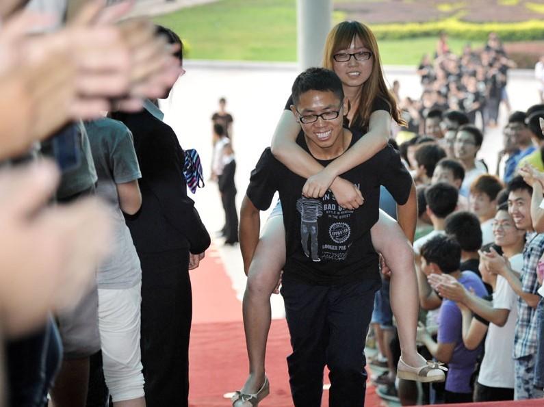 在现观看 ✨注意：请遵守版权法律