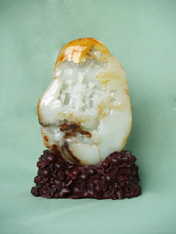 应采儿陈冠希 应采色彩运用大胆明快