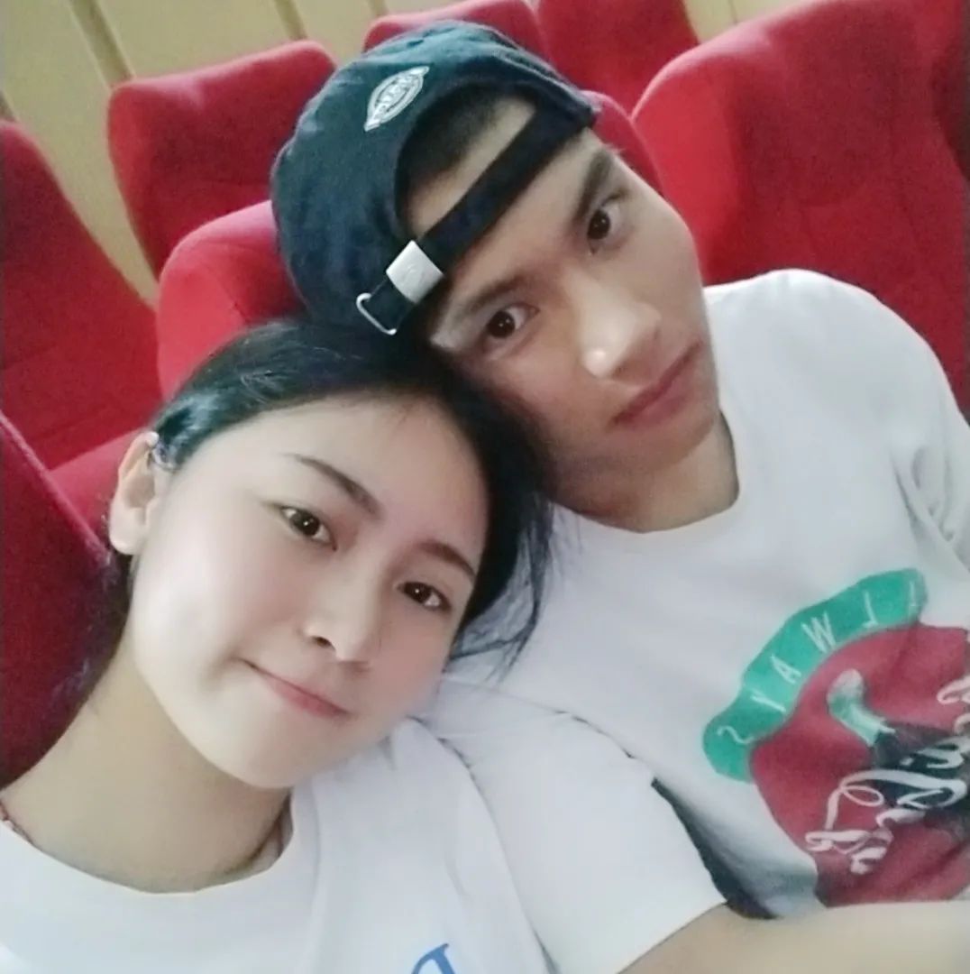 啄木鸟潇洒人生