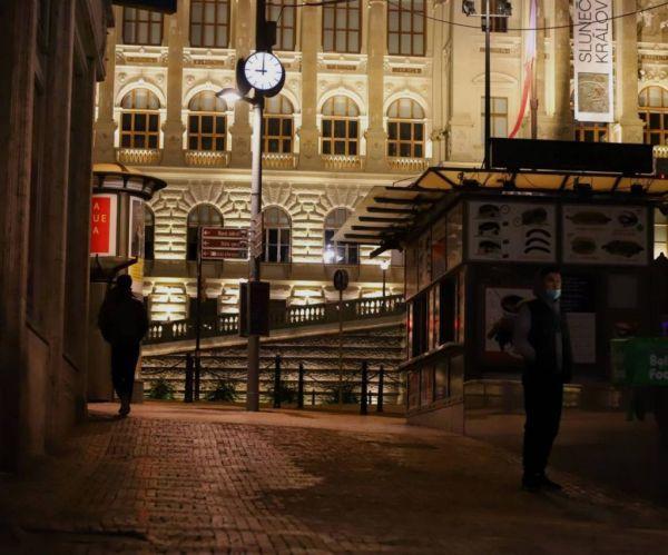 伪娘视频 伪娘视频美妆或文化讨论内容