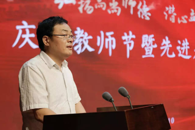 国产精品揄拍100视频 或者记录生活中的国产小美好