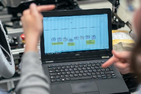 玄幻小马拉大车