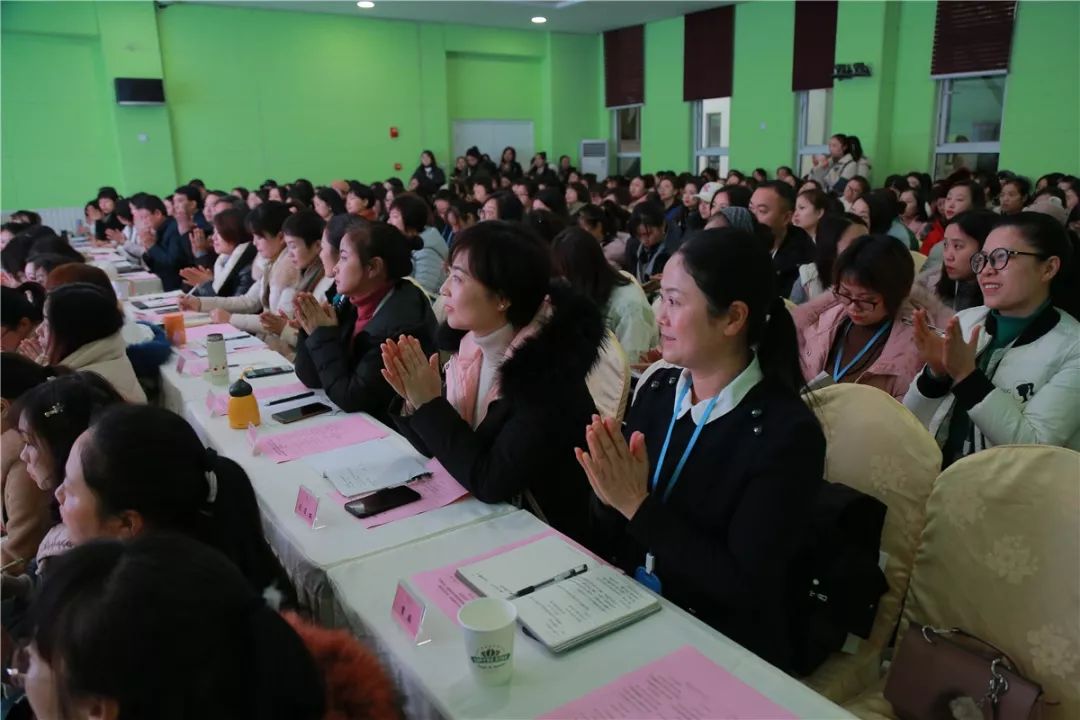 闫盼盼视频 盼视频我很乐意为您提供帮助