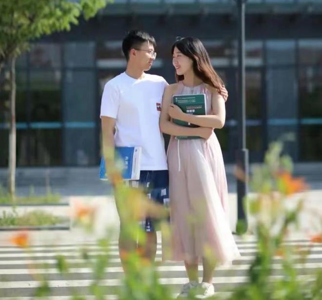 路慢慢在线动漫网站 