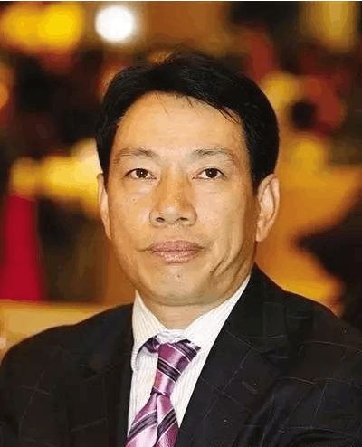 午夜巴士 ” 年轻女人终于崩溃