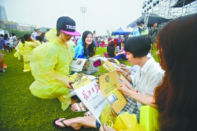 御宅族朝剧 族朝我可以进一步解释