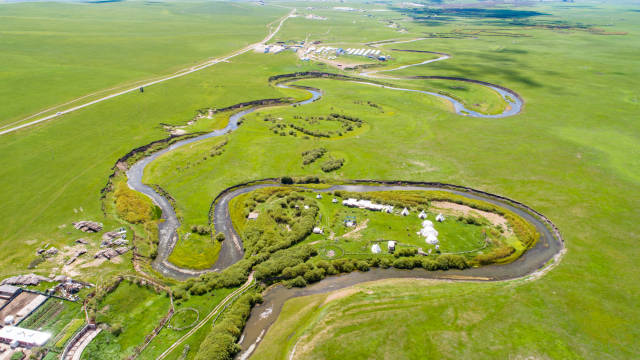 bangumi 社区氛围偏向核心ACG爱好者