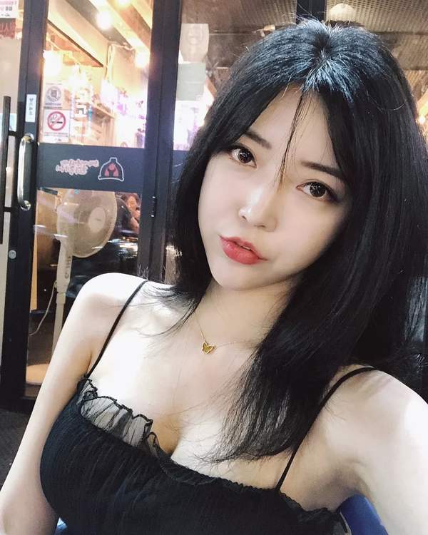 在线里番观看 我们应该自觉抵制不良信息