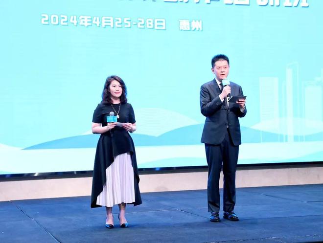 国产精品制服一区二区 