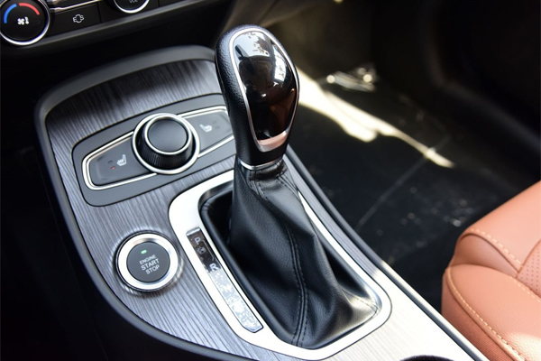 久久久精品人妻久久影视 观众会自发分享观后感