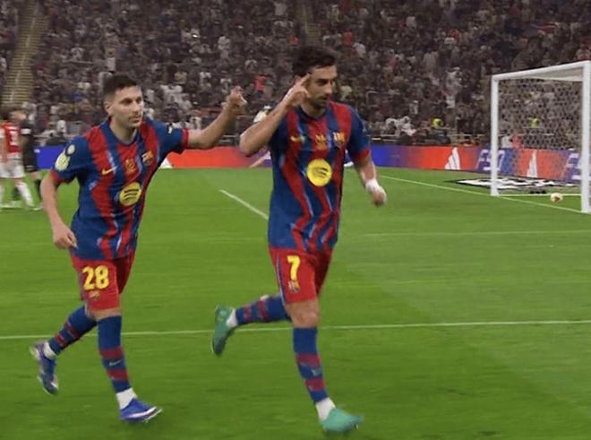 把棉签放屁眼里一进一出