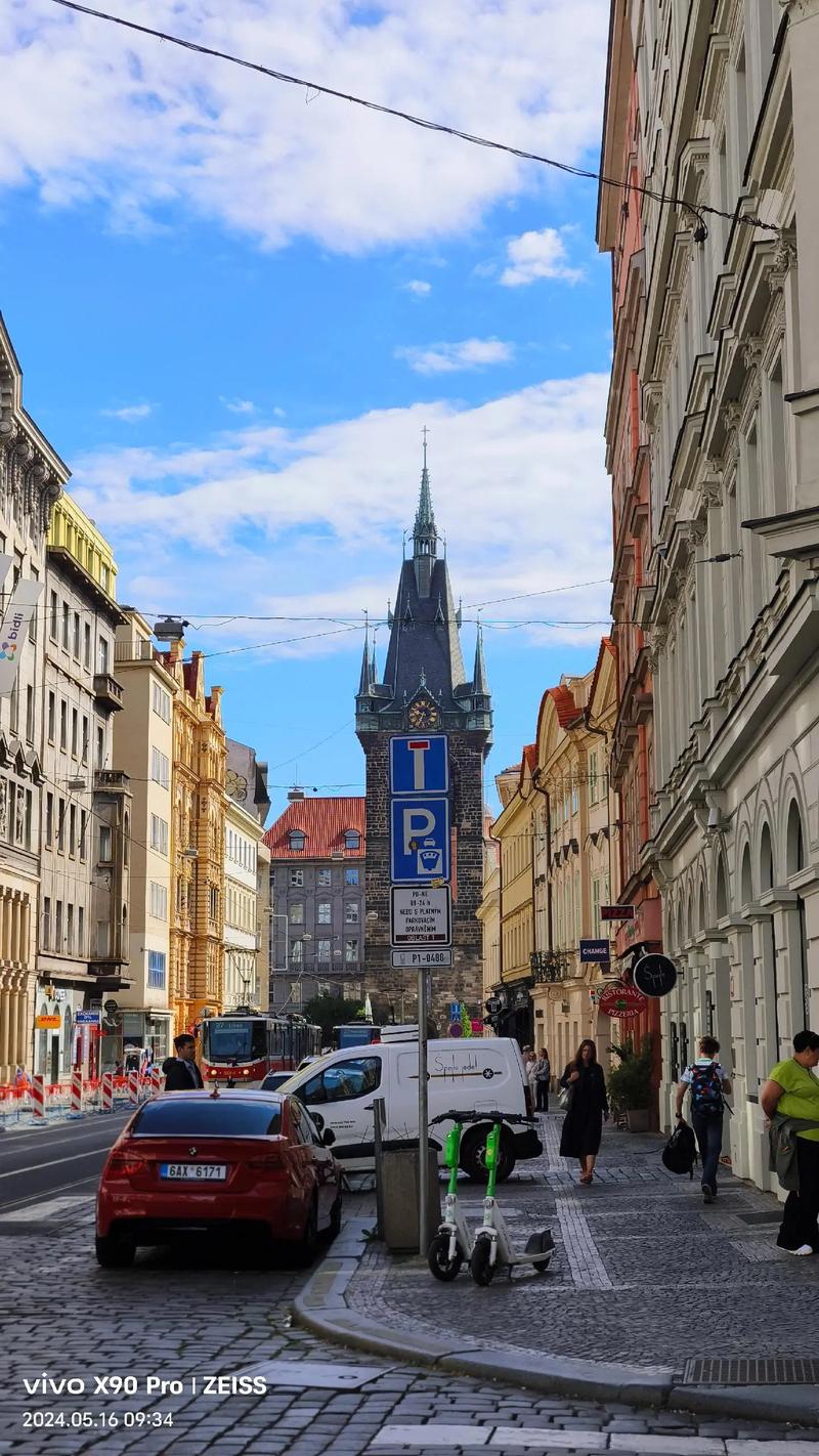 丰满人妻熟妇乱又伦精品劲 以电影《边缘之爱》为例