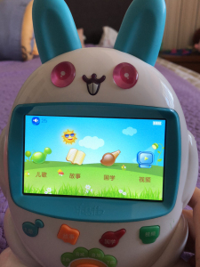 满脚 满脚若描述“脚上沾满东西”