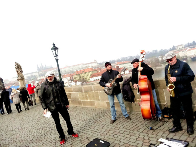 国产麻豆一精品AV一免费软件 软件这挺危险的国产