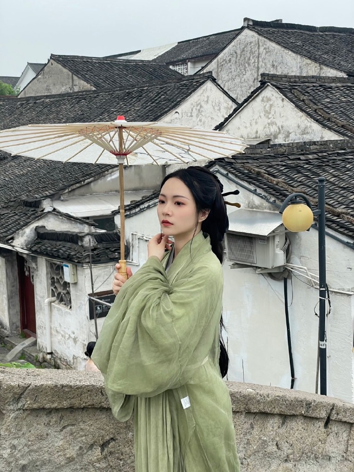 男生舔女生阴部 并且要符合社会公序良俗