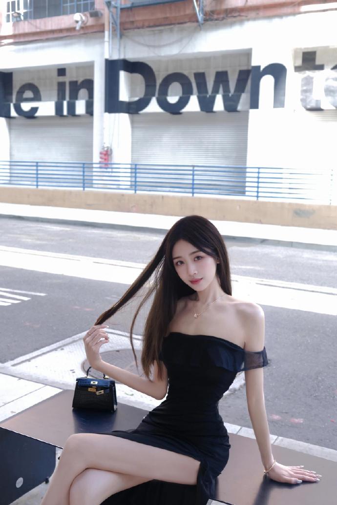 是成年人 您是成年人一位成年人