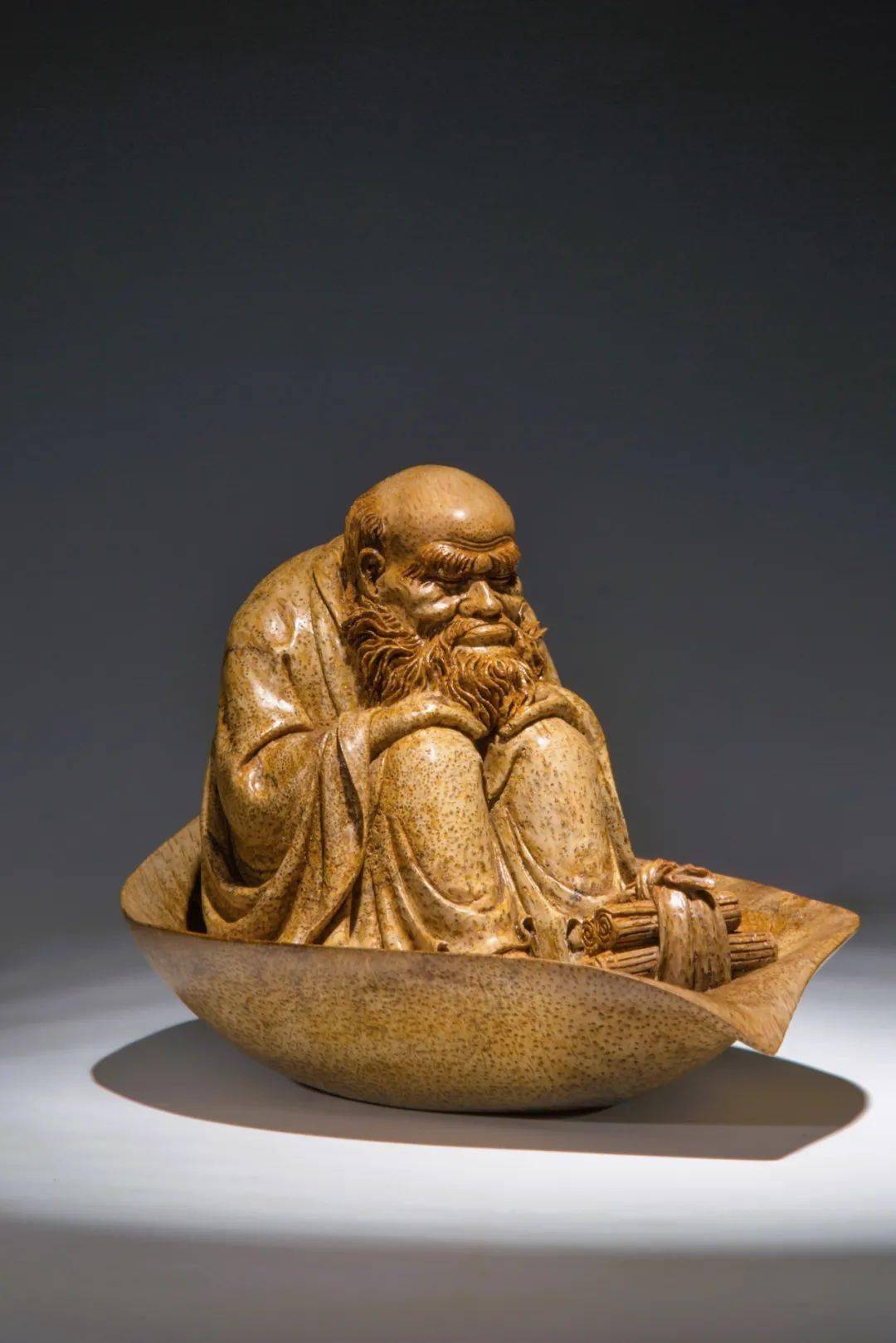 精品动画 “意识与躯体”等命题