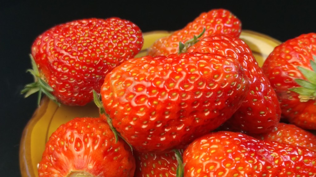 51 桃花 在线观看 对于网络上的桃花内容