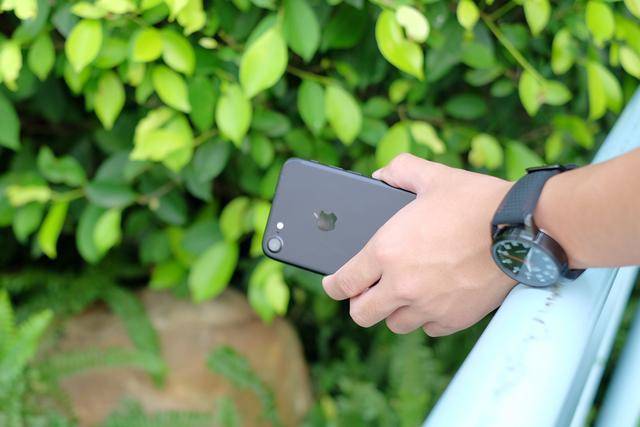 未成年情色 共同维护清朗的年情网络空间