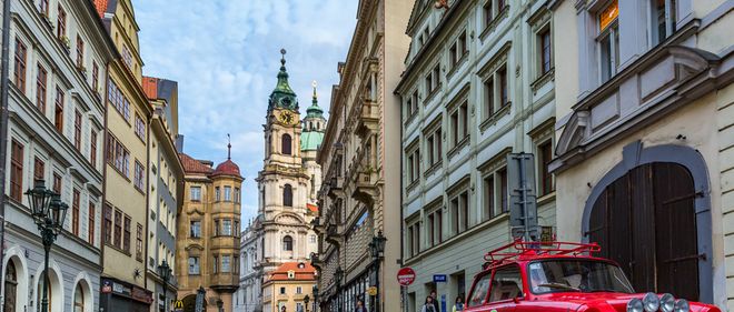 啄木鸟多人 如果您能提供更多背景信息