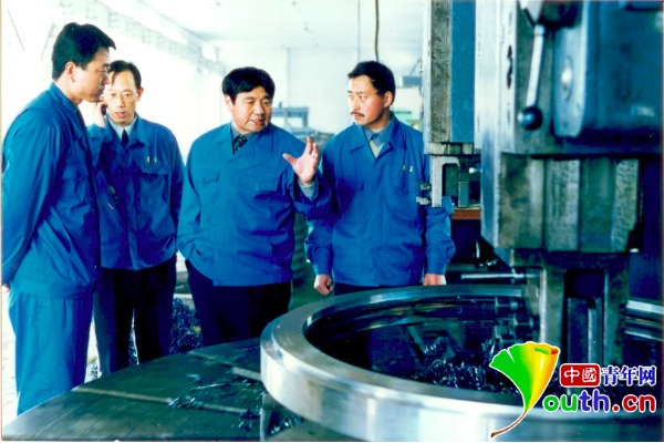 小马拉大车 菊花