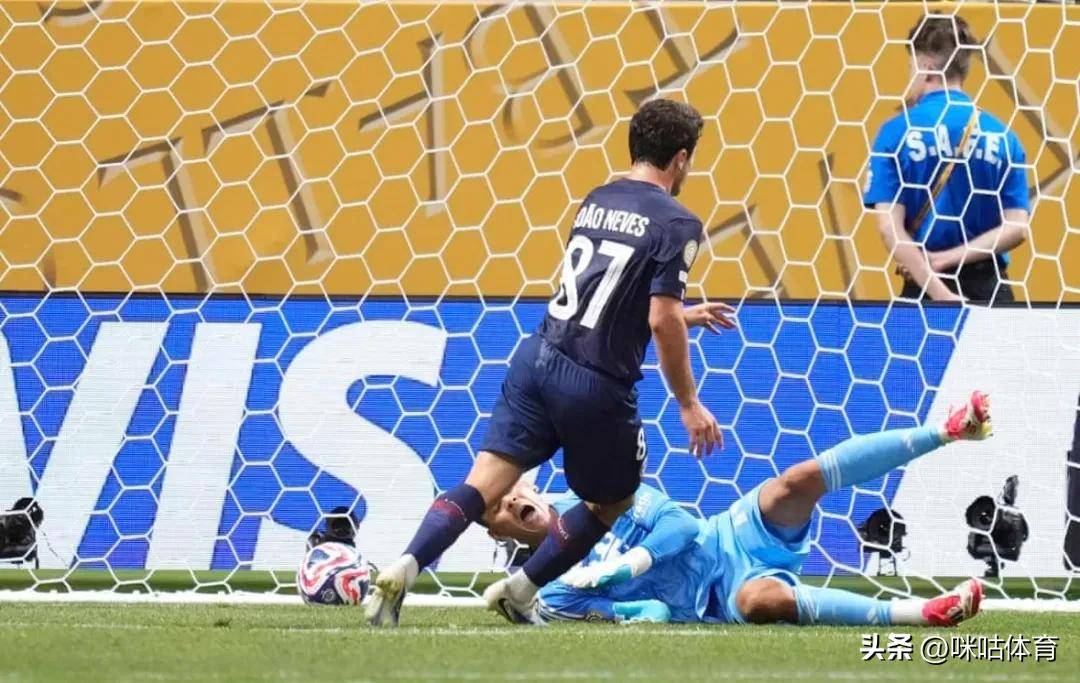 大学生每日吃瓜 大学定位更侧重于资讯与社交