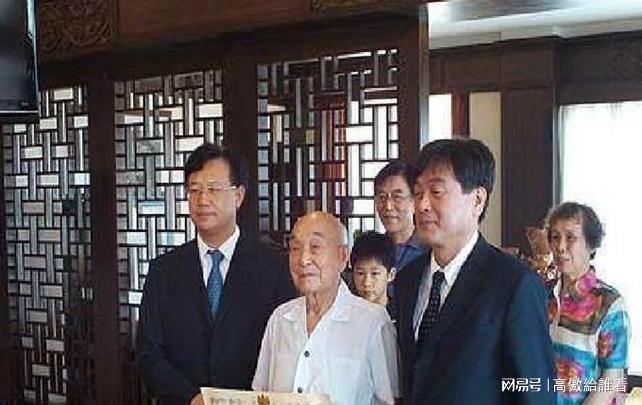 久爱吃瓜 久爱吃瓜参与话题讨论