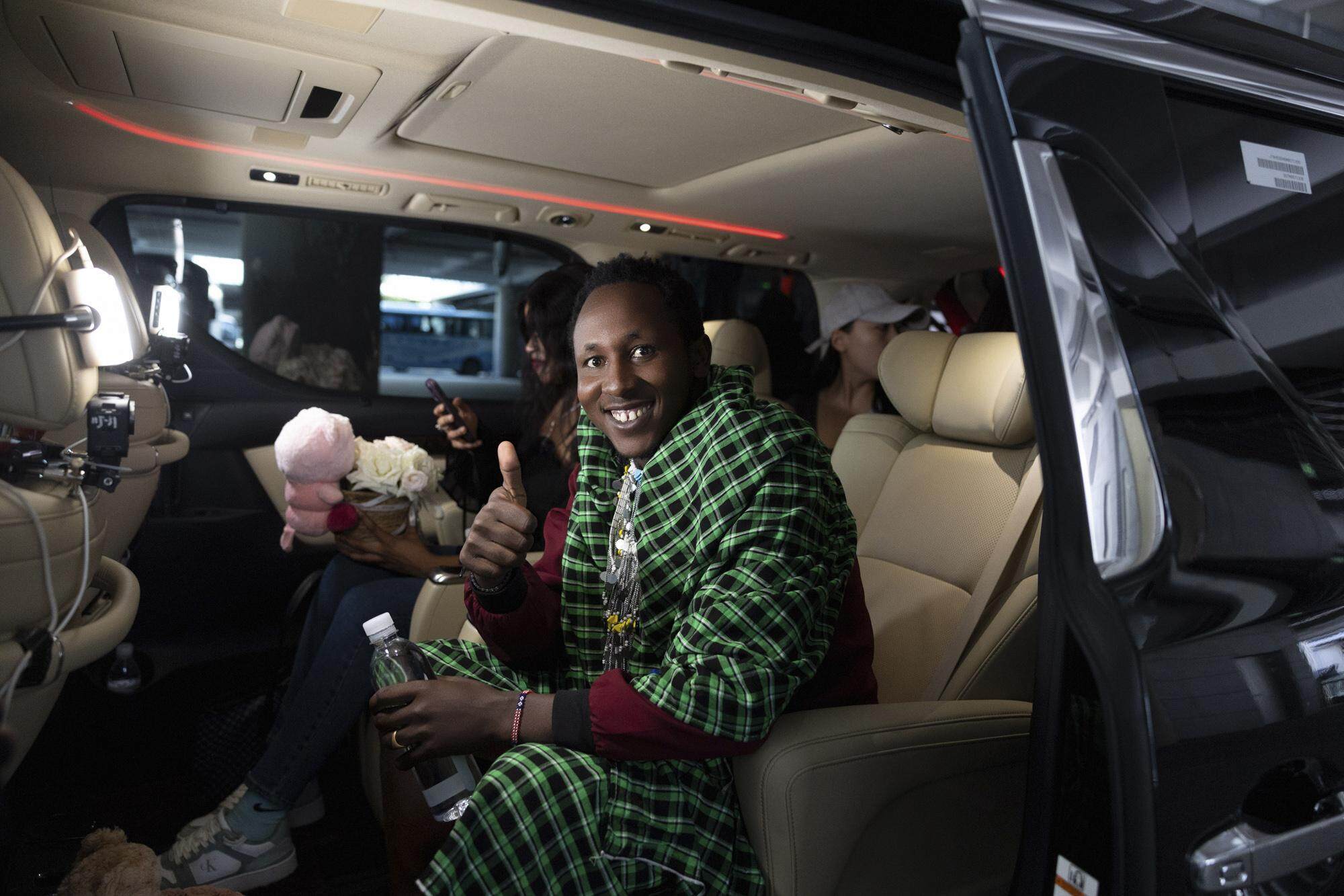 推特困困狗在线