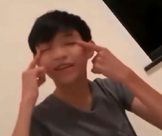 akt视频在线观看