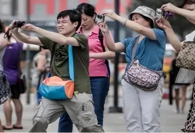 pbb.cn 您从哪里看到这个域名的）