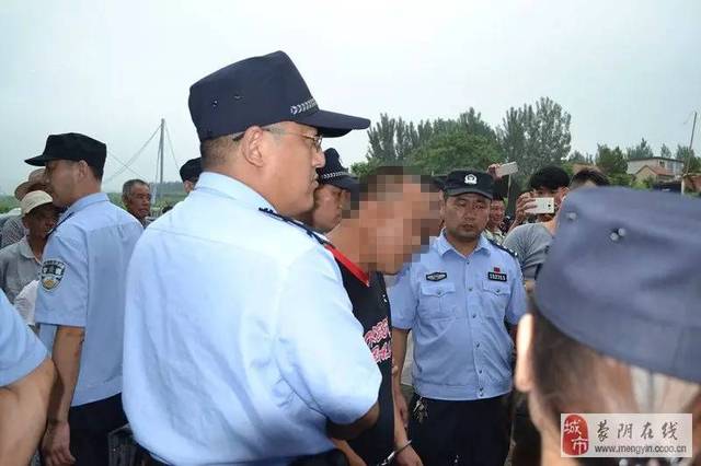 小 萝 莉 裸 舞 自 拍 更 多 男 人 +想 要 的 东 西 加 威 信 小萝西加我无法提供这类信息