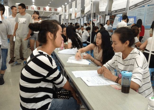 啄木鸟高压监狱1080p未删减删减版 