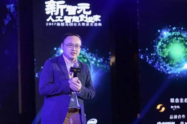 黑料网不打烊 界面设计以信息流为主