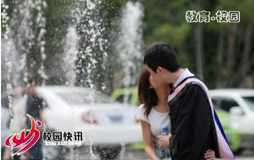 深一点我下面好爽