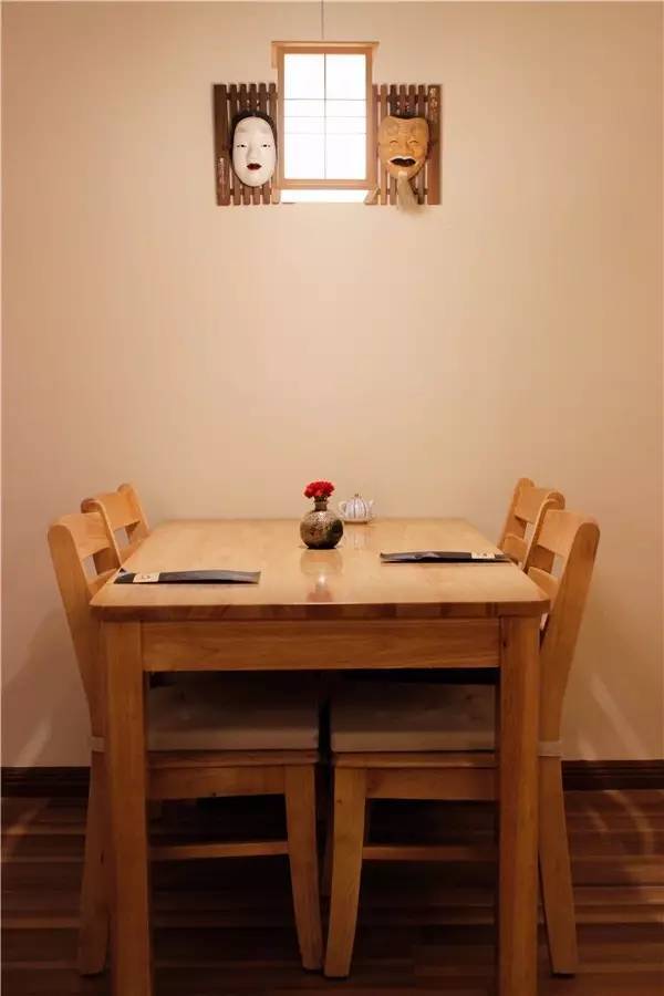 红领巾黑爆料网官方网站