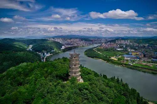 狂C亲女高辣 都是亲女同一个套路