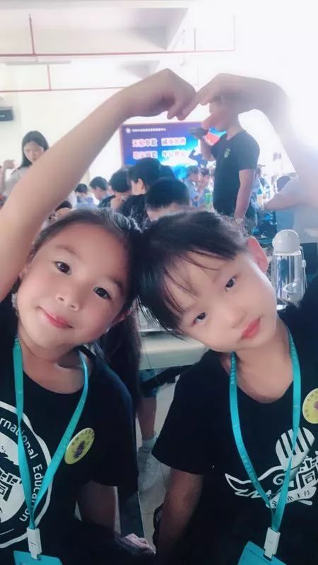 国内精品久久久久国产盗摄