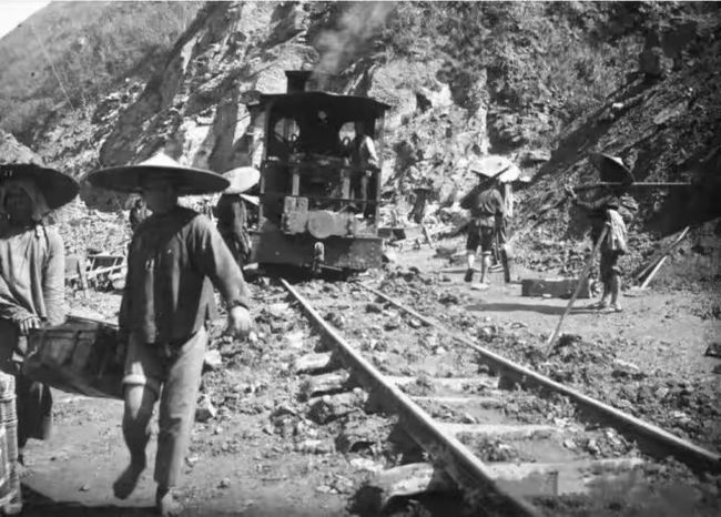 火影忍者萨姆依吃瓜 火影补充维生素更重要