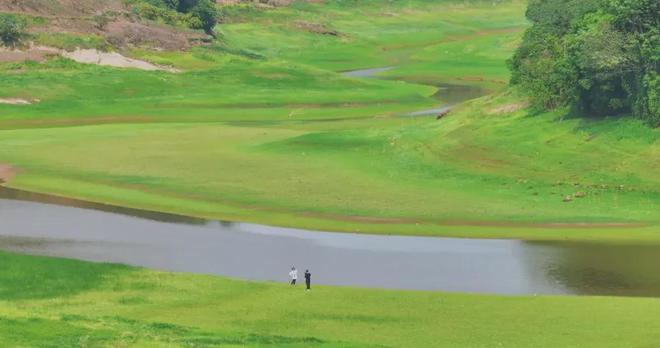 克劳德bl同人动漫