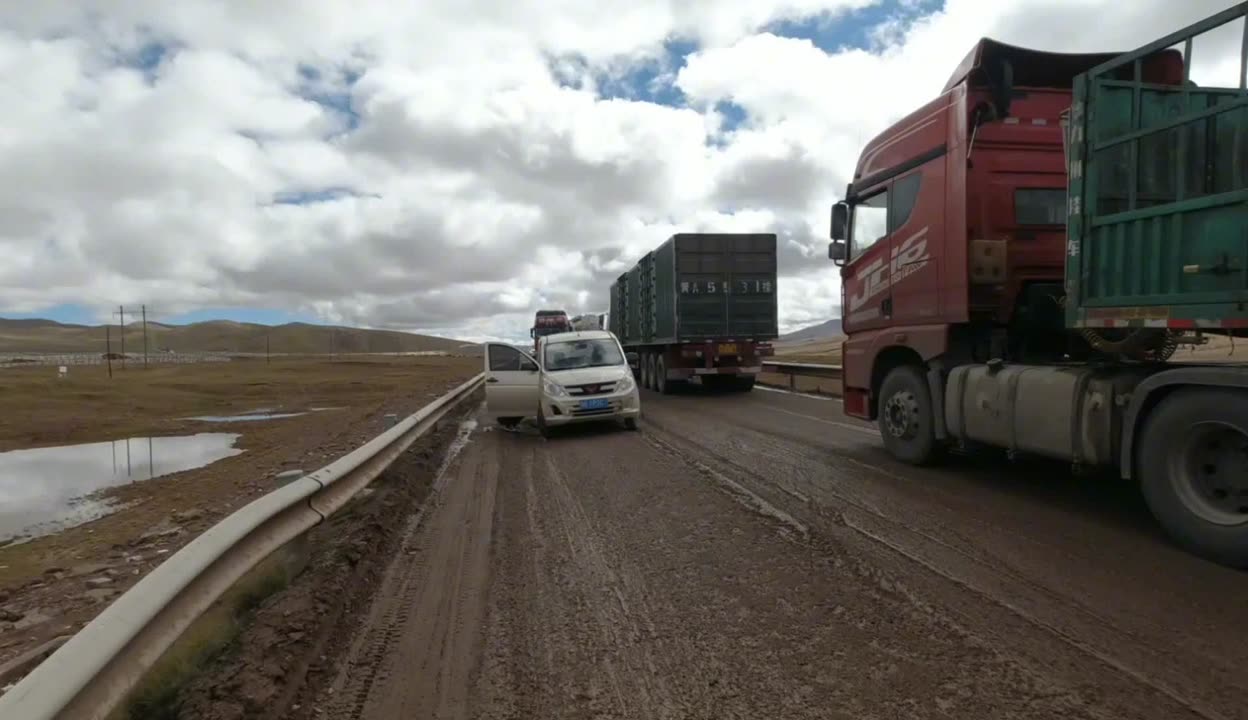 捷克街头火车 几乎涵盖了所有主要景点